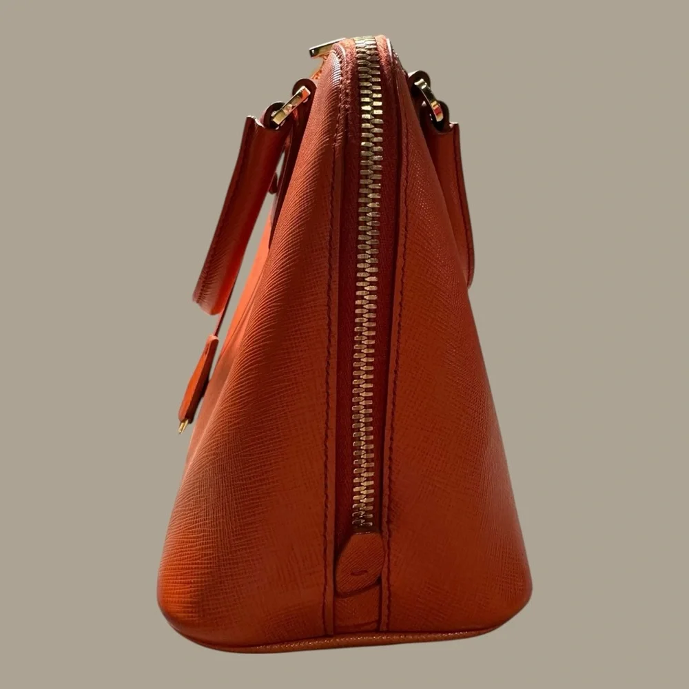 Prada Saffiano Lux Leather Small Promenade Bag With Gold Hardware - Picture 5 of 11